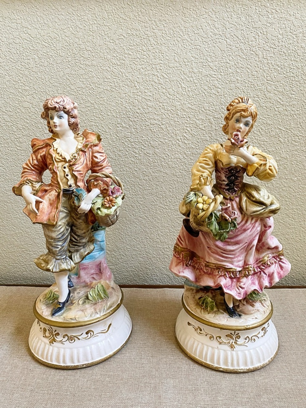 Vtg Large Set Of Capodimonte Porcelain Figurines Decorative/Lamp  Statues